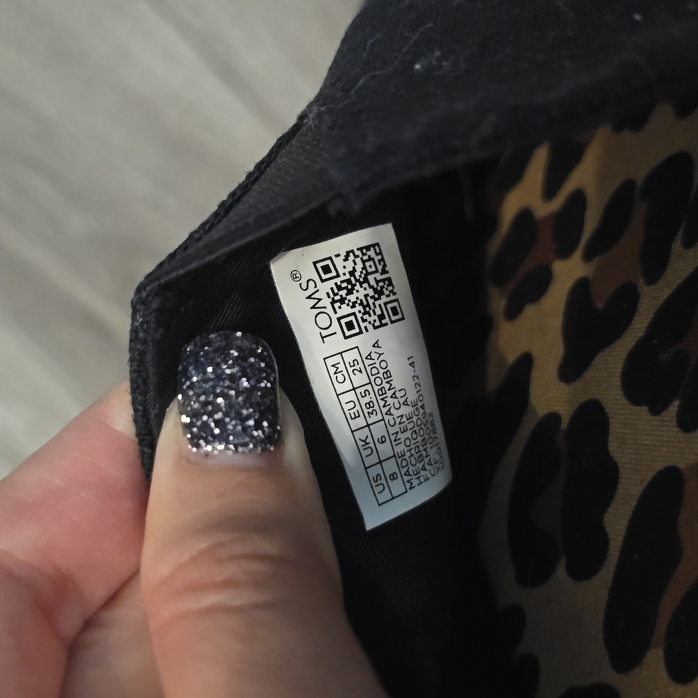 TOMS Black Mules with Leopard Print Insole. New Wuthout Tags. Size 8. - Picture 10 of 11